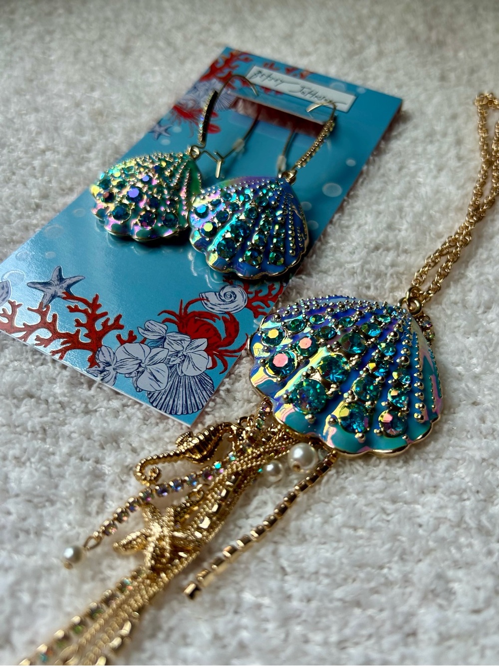 Betsey Johnson Faux Stone Mermaid Seashell Dangle Earrings & Necklace Set Shell